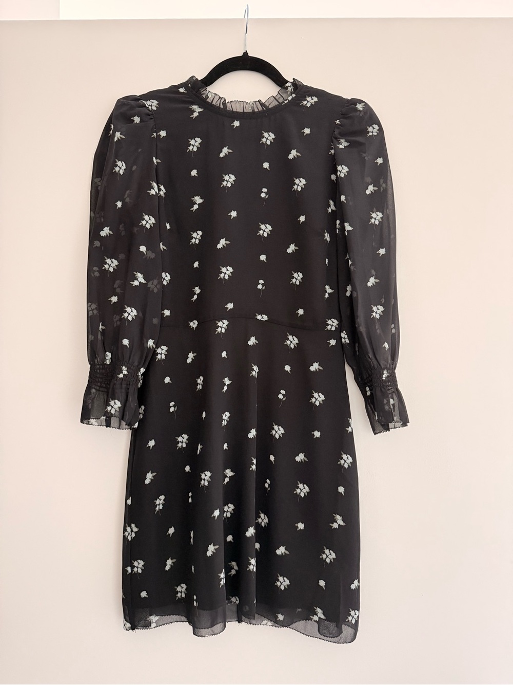 Aritzia - Black Floral Long-Sleeve Mini Dress